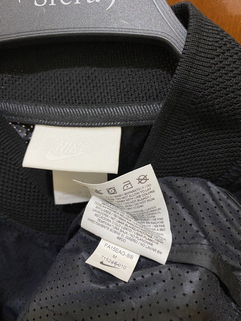 Nike Mesh Camouflage Jacket (Category: Coats, Jackets and Outerwear) located in Manila. Submitted by haveago0dthrift (Listing ID 1460146907, Image 2). Description: Width 23 Length 27.