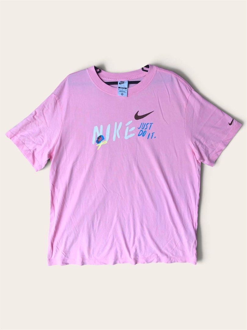 NIKE PINK SPORTSWEAR (Category: Tshirts & Polo Shirts ) located in Bacolod City. Submitted by truk_thrift (Listing ID 1460271915, Image 1). Description: .