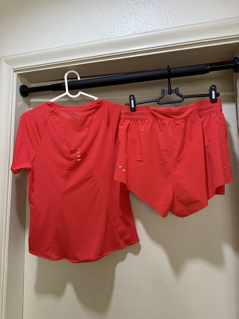 Nike running set (Category: Activewear) located in Manila. Submitted by v2024 (Listing ID 1460151010, Image 2). Description: Small Used 3-5x.