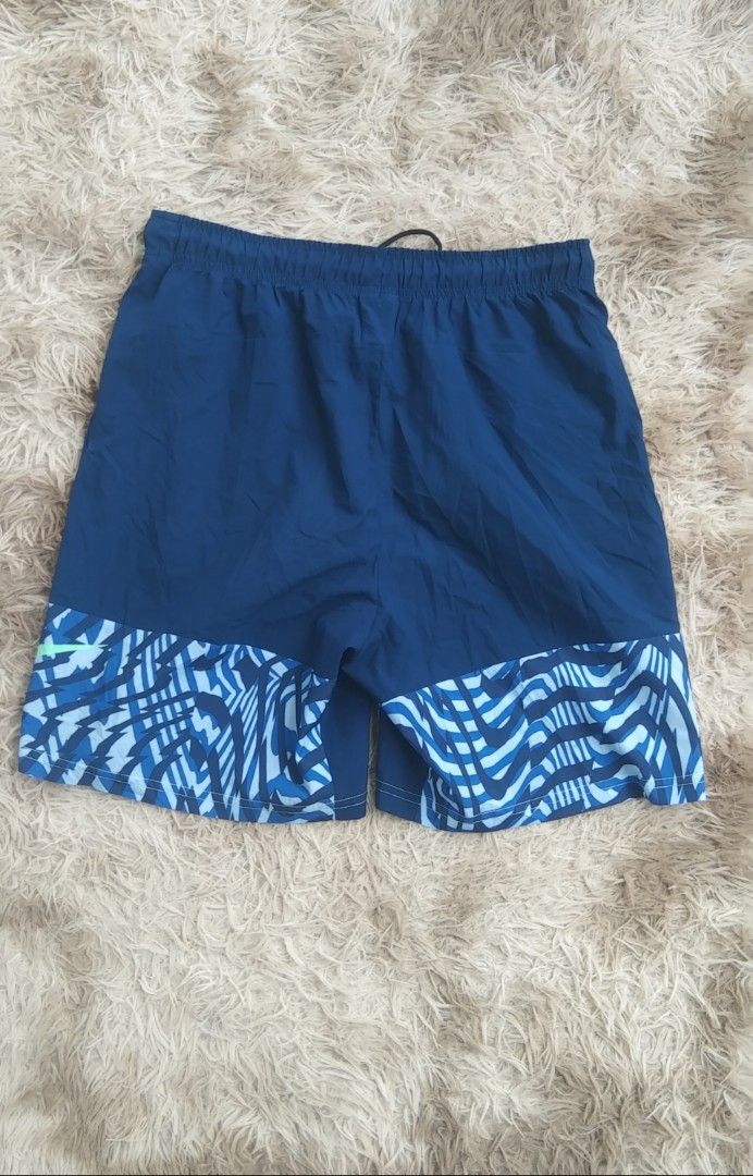NIKE short (Category: Activewear) located in Iriga City. Submitted by flips_thrifting903 (Listing ID 1460118005, Image 2). Description: Brand: Nike(Draw String) Color: Blue,light blue,neon green waistline:32 to 33 length:18 Fabric:(Made in Vietnam)100 Polyester 2 pockets Complete tag Garterized/Stretchable XL on tag Open for meetups and shipping via J&T, Flash,JRS,LBC Iriga city Nabua Baao Pili Naga City Magarao Calabanga Tinambac Mop: cash or gc
