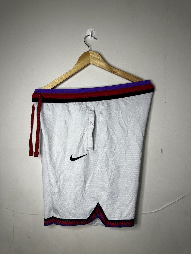 NIKE SHORT (Category: Shorts) located in Molave. Submitted by thriftmate13 (Listing ID 1460276028, Image 1). Description: .