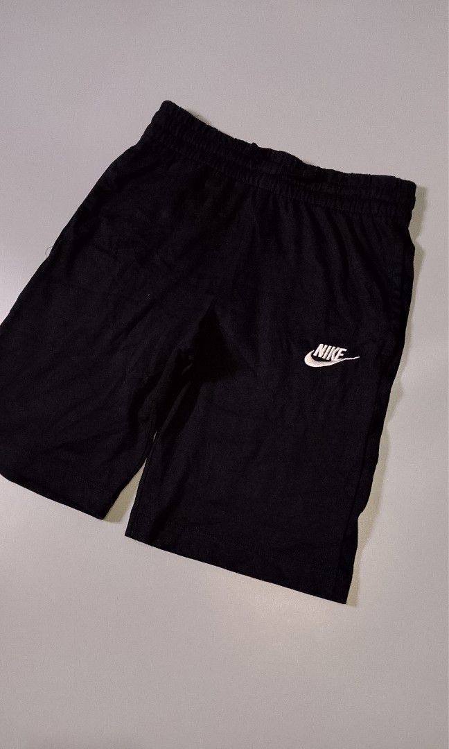 Nike Sportswear Shorts (Category: Shorts) located in Taguig. Submitted by 8kthrifter (Listing ID 1460109930, Image 2). Description: Size: Small Waist: 24 Length: 17 Thigh: 10 Hem: 9 Color Rate: 10/10 No issue Excellent Condition.