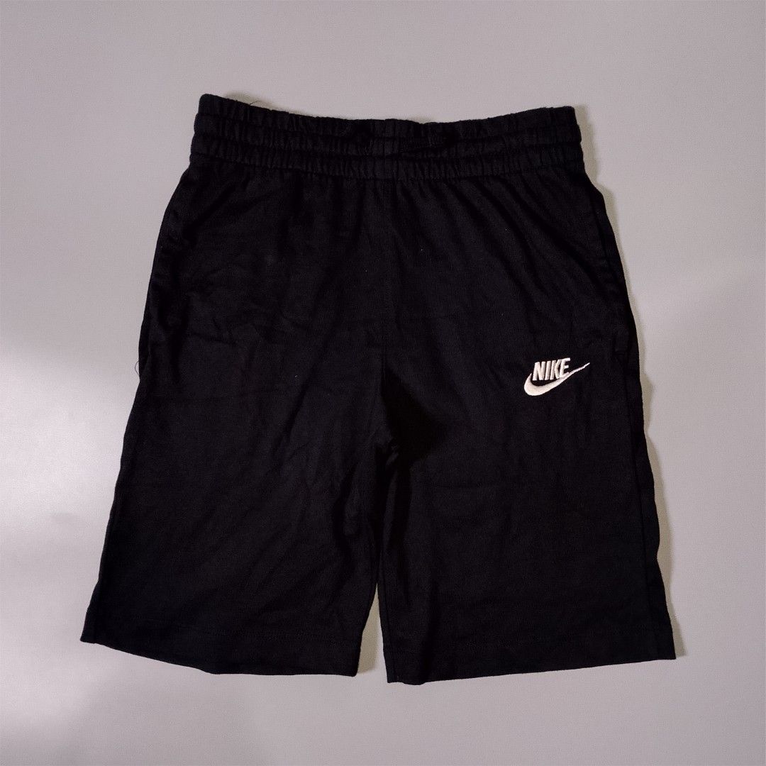 Nike Sportswear Shorts (Category: Shorts) located in Taguig. Submitted by 8kthrifter (Listing ID 1460109930, Image 1). Description: Size: Small Waist: 24 Length: 17 Thigh: 10 Hem: 9 Color Rate: 10/10 No issue Excellent Condition.