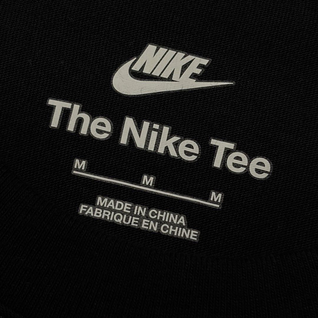 Nike Tee (Category: Tshirts & Polo Shirts ) located in Talisay. Submitted by re_sell01 (Listing ID 1460259061, Image 2). Description: Nike Logo Printing Sport Medium Men’s W19 L28 Excellent Condition.