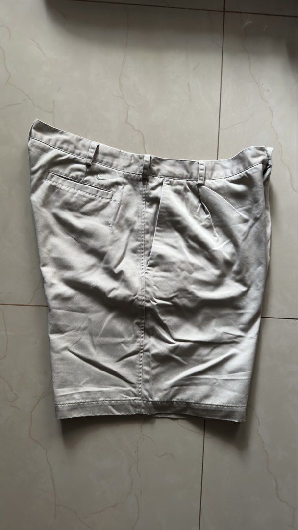 Nike Vintage Golf Short (Category: Shorts) located in Quezon City. Submitted by notmhico (Listing ID 1460190344, Image 1). Description: .