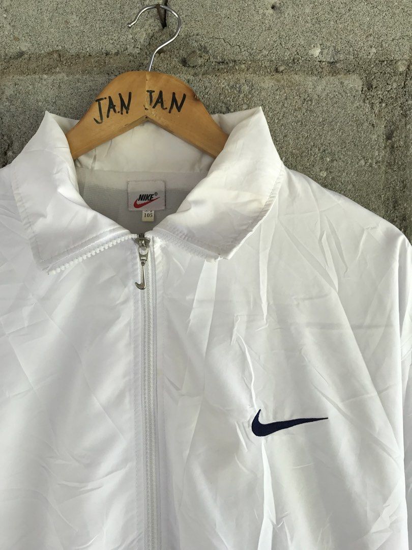 NIKE VINTAGE WINDBREAKER (Category: Hoodies) located in Aurora. Submitted by thrillthriftfinds123 (Listing ID 1460214271, Image 3). Description: NIKE VINTAGE WINDBREAKER SIZE LARGE 22 WIDTH 27 LENGTH NO ISSUE GOOD CONDITION GANDA NITO GUYS 9.5 COLOR RATE .