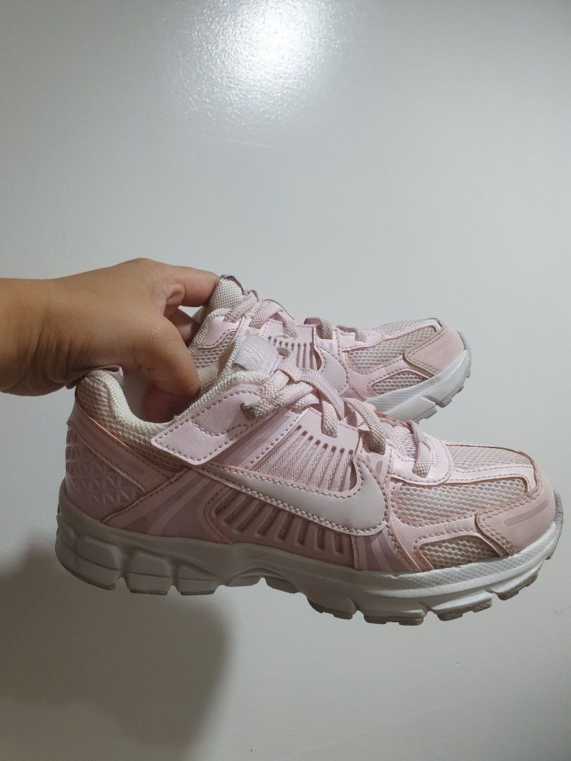 Nike Vomero 5 Kids (Category: Sneakers) located in Makati City. Submitted by an518x (Listing ID 1460273355, Image 1). Description: 100% Original Bought from Foot Locker Canada website (see last photo) Color Light Pink Size 1Y (see photo) Used a few times in Canada. Doesn't fit my daughter anymore. NO BOX. pick up/meet up only for now pls.