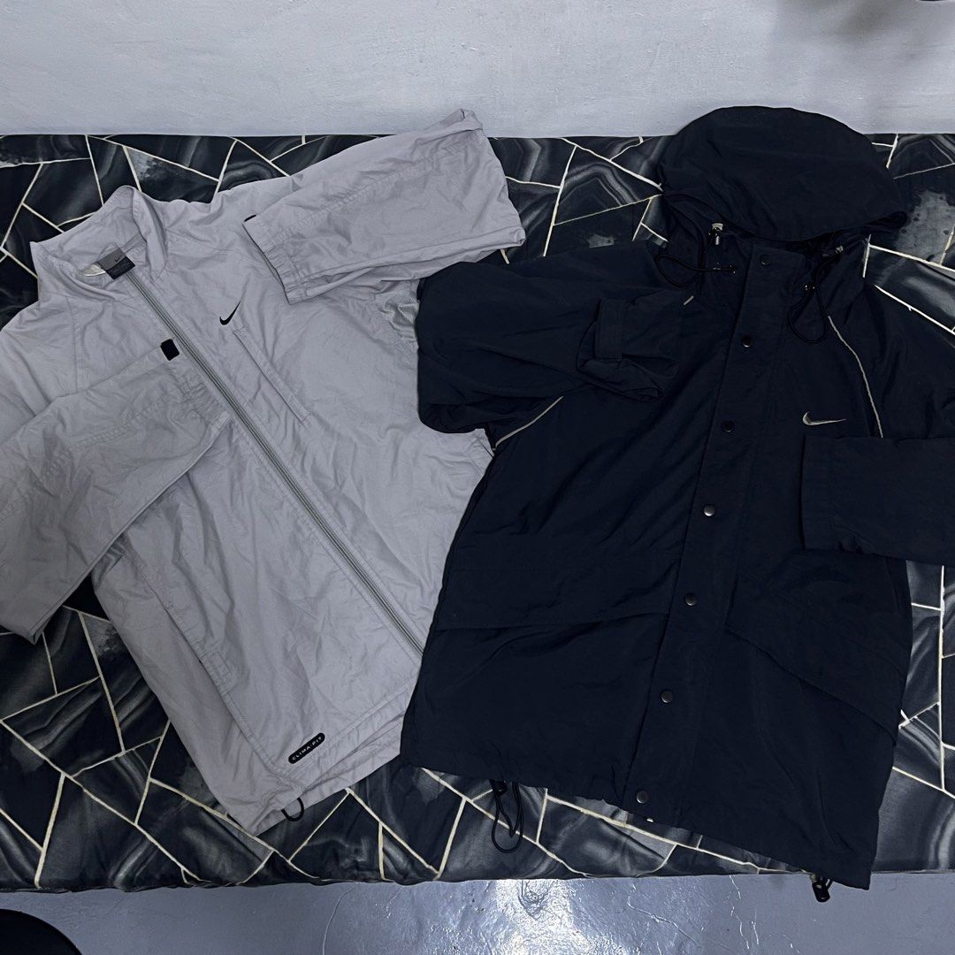 NIKE WINDBREAKER AS NEW! (Category: Coats, Jackets and Outerwear) located in Manila. Submitted by ceejhae_roman (Listing ID 1460151046, Image 1). Description: 1995 EACH PM IF GUSTO MO CHECK DETAILS SOLID YAN HEHEHE.