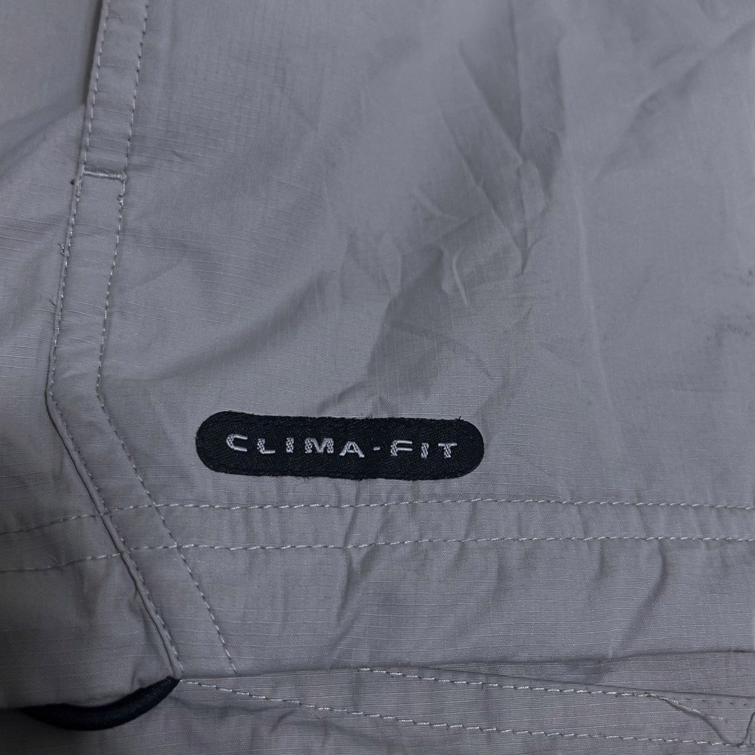 NIKE WINDBREAKER AS NEW! (Category: Coats, Jackets and Outerwear) located in Manila. Submitted by ceejhae_roman (Listing ID 1460151046, Image 3). Description: 1995 EACH PM IF GUSTO MO CHECK DETAILS SOLID YAN HEHEHE.