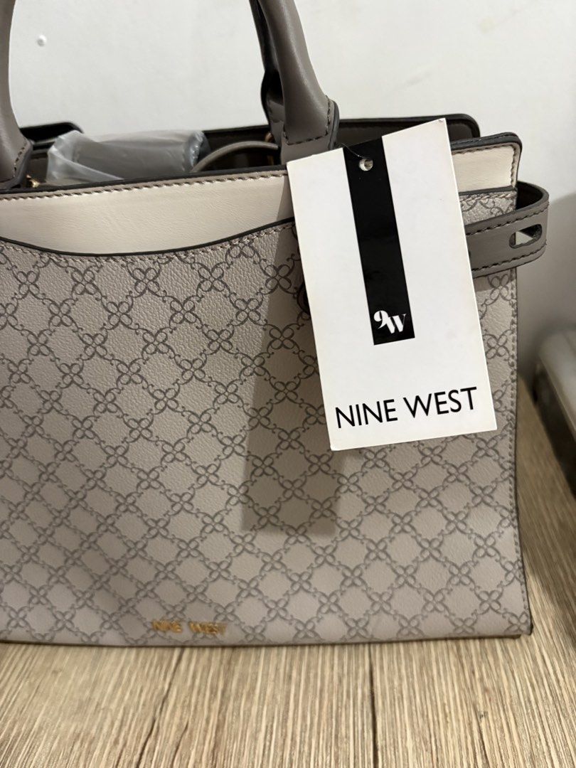 Nine West Prudens Cinder Logo Multi (Category: Shoulder Bags) located in Taguig. Submitted by blissdreana (Listing ID 1460129291, Image 2). Description: Brand new with tag Guaranteed authentic Imported from Hawaii.