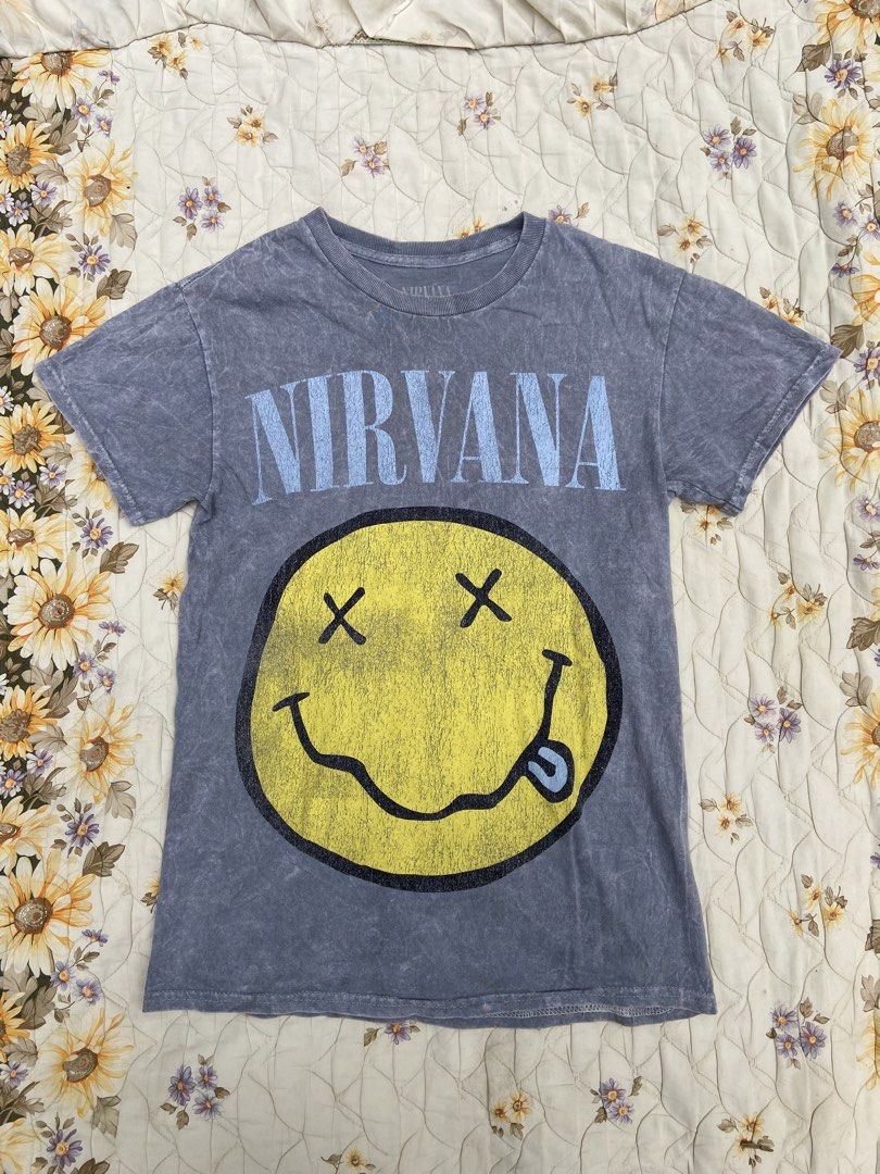 NIRVANA CRACK DESIGN MODERN RELEASED (Category: Tshirts & Polo Shirts ) located in Salug. Submitted by bagdoi_finds (Listing ID 1460263488, Image 1). Description: CRACK PRINTS DESIGN/ ACID WASHED 10/10 COLOR RATE.