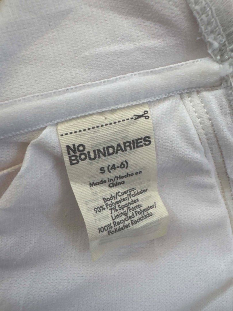 no bounderies swimtop S( 4-6) (Category: Bikinis & Swimsuits) located in San Jose. Submitted by 99ners (Listing ID 1460115189, Image 3). Description: padded.