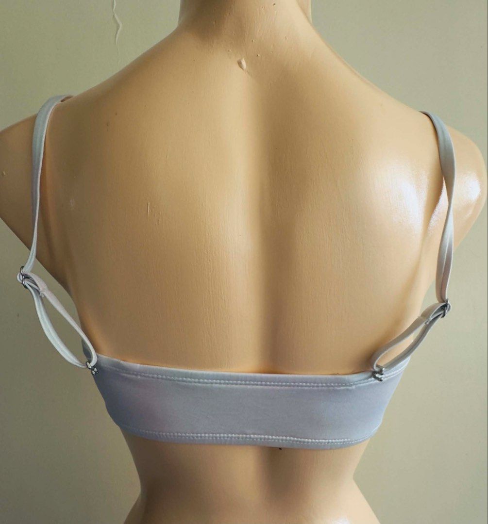 no bounderies swimtop S( 4-6) (Category: Bikinis & Swimsuits) located in San Jose. Submitted by 99ners (Listing ID 1460115189, Image 2). Description: padded.