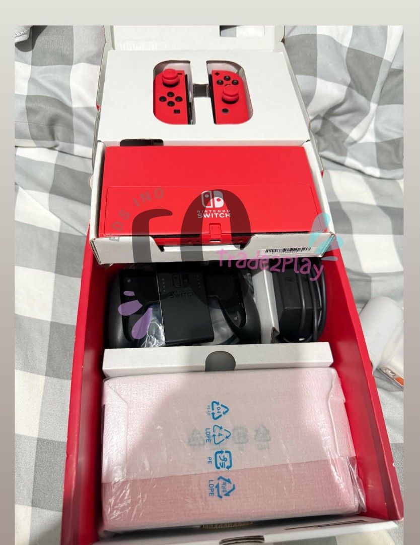 NS OLED Mario Edition (Non JB) (Category: Nintendo) located in Manila. Submitted by cedieleen (Listing ID 1460127363, Image 1). Description: complete accessories with box no issue, makinis din unused dock 12,000 fix.