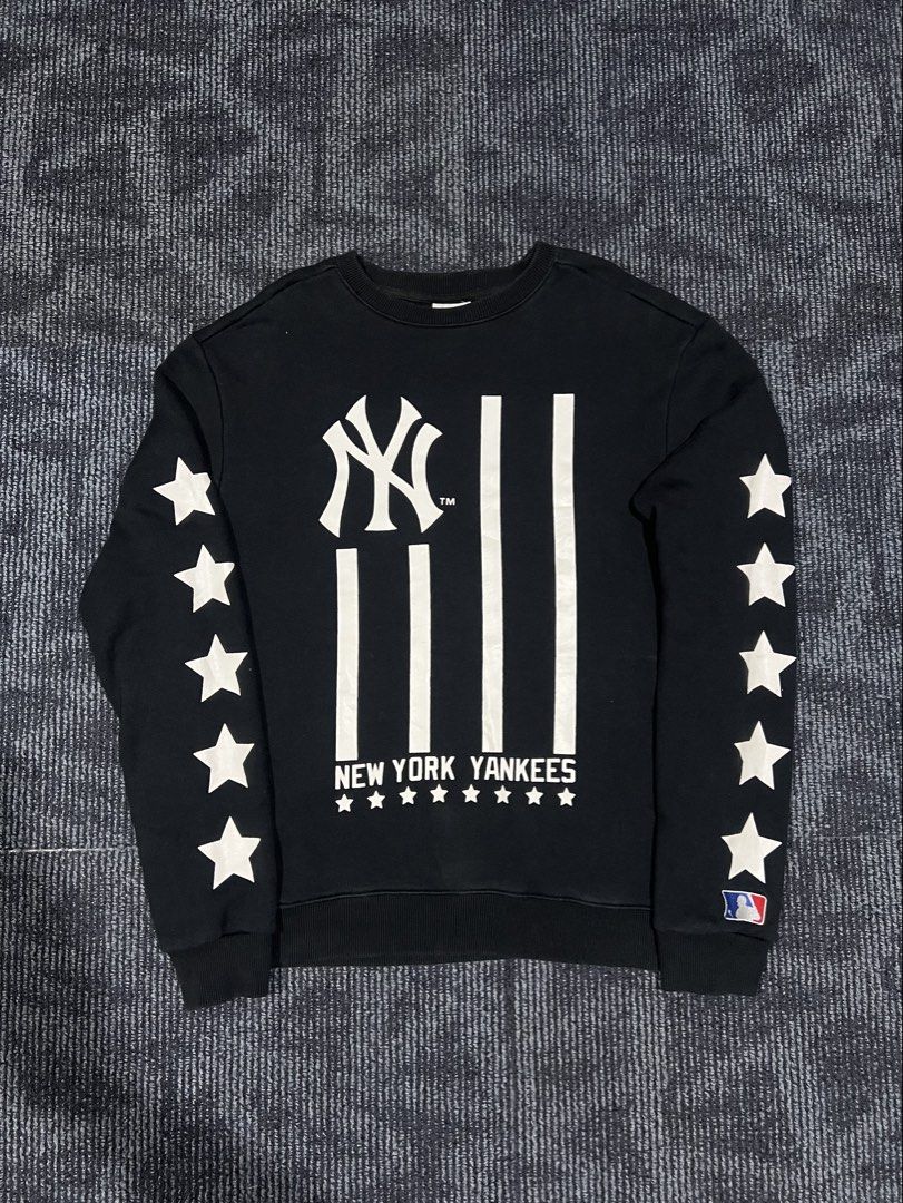 NY YANKEES MLB (Category: Activewear) located in Bacoor. Submitted by basicthrift (Listing ID 1460107858, Image 1). Description: Excellent condition Almost 10/10 color rate due to camera light M on tag.