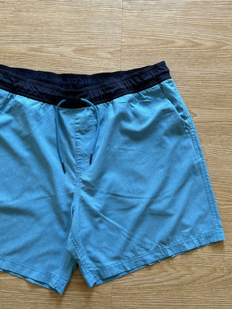 Oakley (Category: Shorts) located in Daet. Submitted by kevsquintela (Listing ID 1460218564, Image 3). Description: Oakley 💙💙💙 Size - 34 - 36 Length - 16 Good As New .
