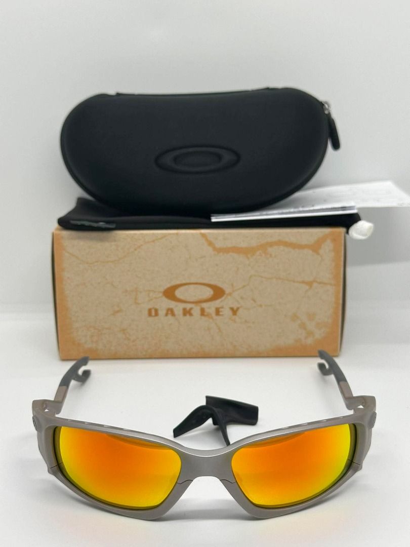 Oakley Plantaris SQ (Category: Sunglasses & Eyewear) located in Cainta. Submitted by s.amiel (Listing ID 1460106948, Image 2). Description: Oakley Plantaris SQ -Prizm ruby Lenses -Titanium Frame -Brand New, Complete -Authentic 20999 Negotiable https://www.oakley.com/en-us/product/W0OO9529?variant=888392687302.