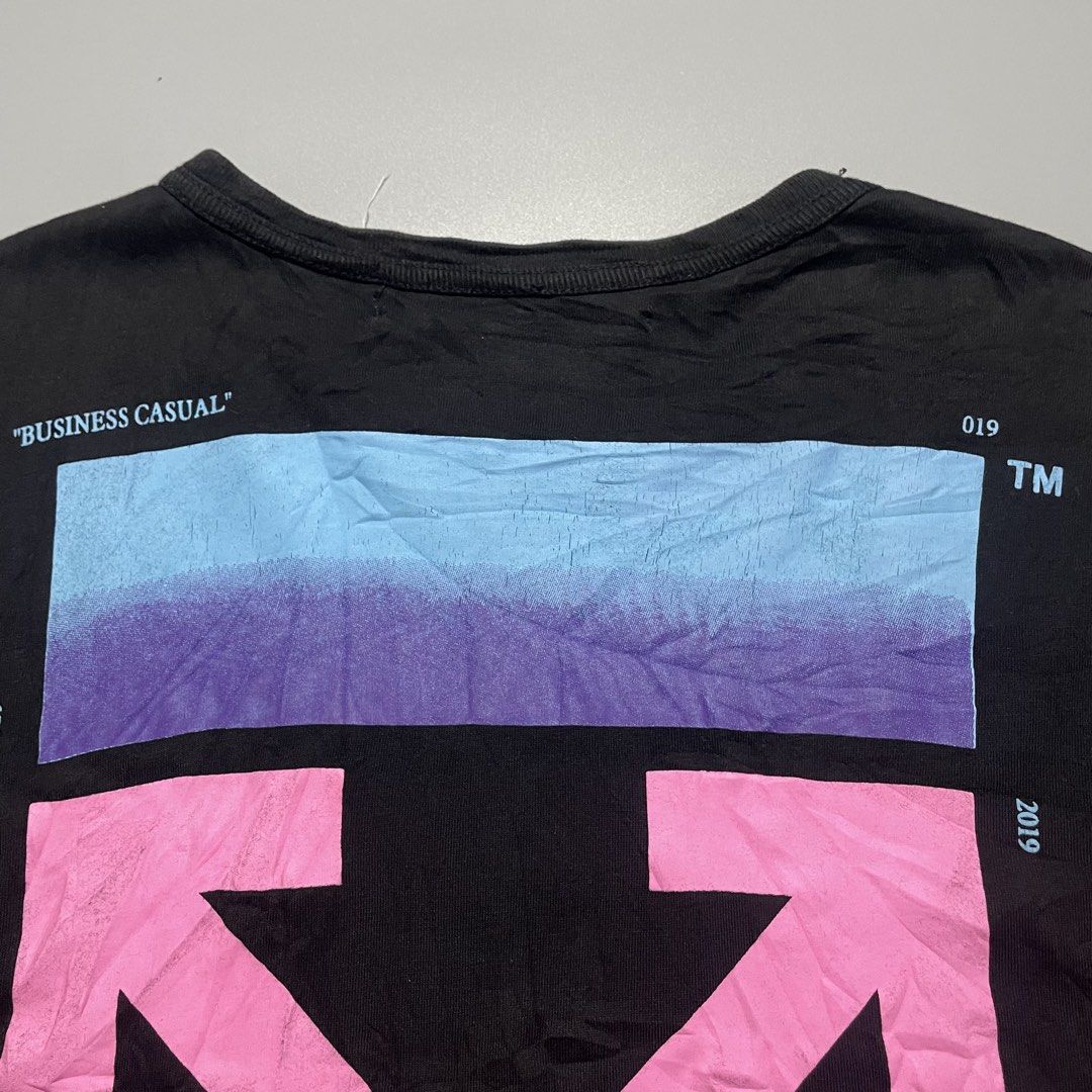 Offwhite (Category: Tshirts & Polo Shirts ) located in Leyte. Submitted by vincentjohn3 (Listing ID 1460259556, Image 3). Description: Minimal hairline.