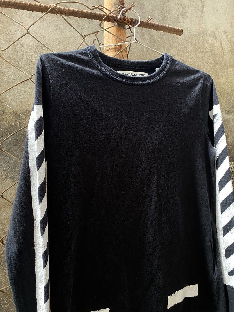 Off-White - Brushed Diagonal Longsleeve (Category: Tshirts & Polo Shirts ) located in Puerto Princesa. Submitted by something___. (Listing ID 1460205802, Image 3). Description: Off-White - Brushed Diagonal Longsleeve Tagged Size: XS (Dimension) Length: 26.8 Width: 19.5 Condition: Excellent Color rate: 9.4 Flaws: Lightly used.