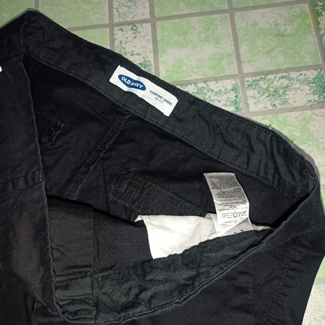 Old navy Womens short (Category: Activewear) located in Toledo. Submitted by marianallidapse1994 (Listing ID 1460246896, Image 3). Description: Old navy women's short good as new size 33 34 ganda nito.
