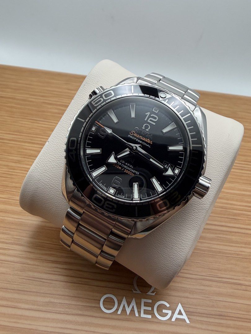 Omea Seamaster Planet Ocean 39.5mm Master Chronometer Automatic Diver COMPLETE (Category: Luxury Watches) located in Manila. Submitted by rj_authenticwatchesandmore (Listing ID 1456911235, Image 3). Description: Omega Seamaster Planet Ocean - FULL SET including genuine omega rubber strap with deployant clasp - Reference 21530402001001 - Antimagnetic - master chronometer - helium escape valve - case diameter 39.5mm - 45.6mm lug to lug - 14.21mm th