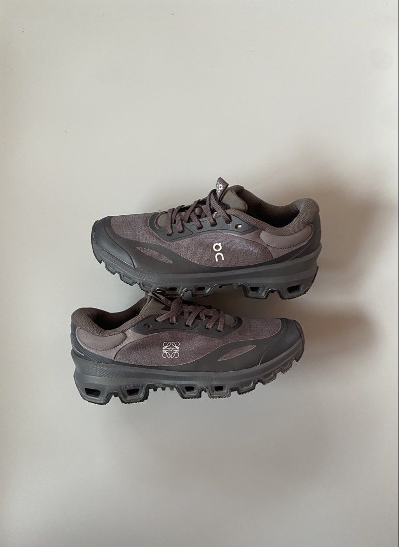 On Cloud Running Shoes (Category: Sneakers) located in Butuan. Submitted by thriftsnyy (Listing ID 1460151988, Image 1). Description: - Brand: On Cloud - Model: HELION - Color: Dark Grey - Perfect for running and everyday wear - Lightweight and comfortable - Feel free to ask questions!.
