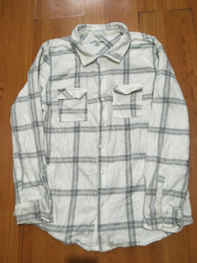 O’neill flannel (Category: Tshirts & Polo Shirts ) located in San Juan City. Submitted by sashoppeepipi (Listing ID 1460207637, Image 1). Description: .