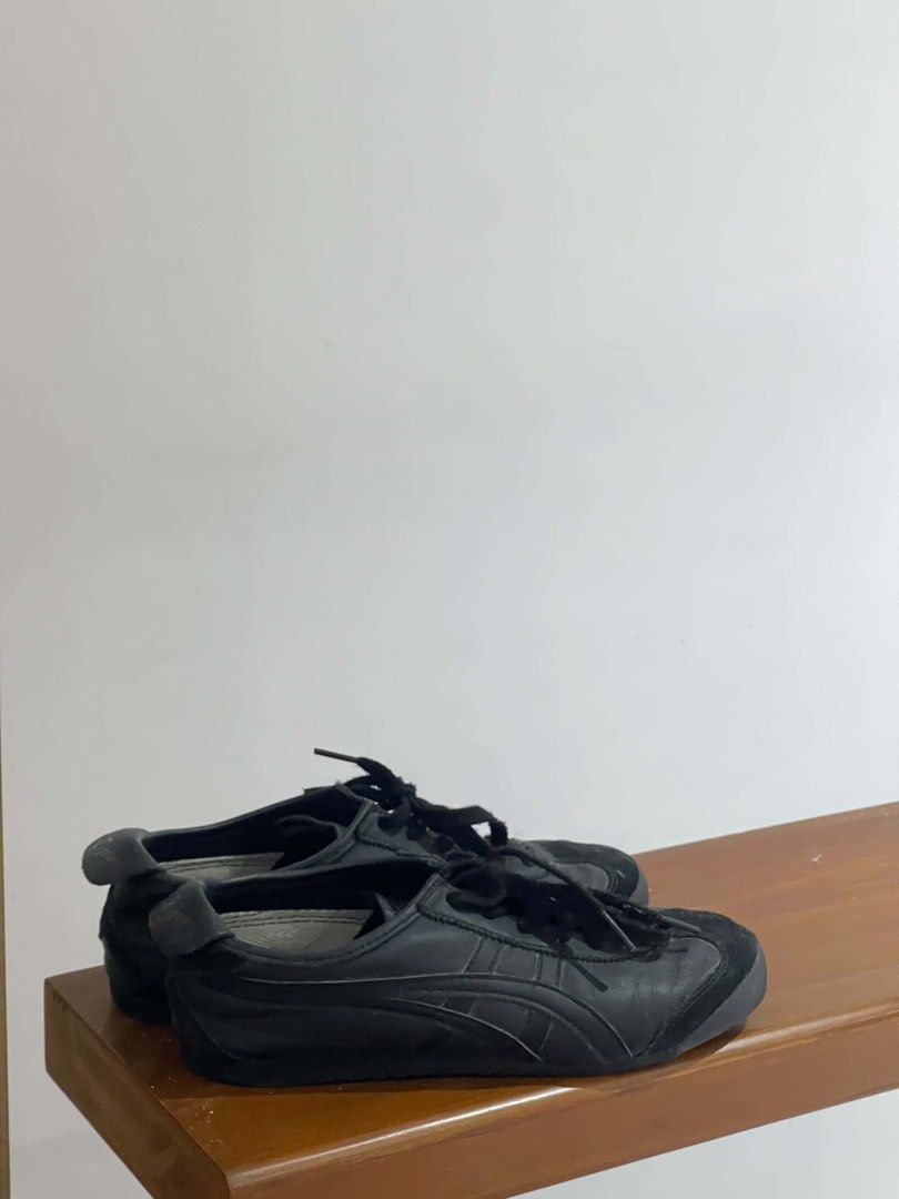 Onitsuka Tiger Mexico 66 Black (Category: Casual Shoes) located in Quezon City. Submitted by _prelovedbykimcruz (Listing ID 1460122115, Image 2). Description: Hi, selling this onitsuka mexico 66 black for only 3500! size- Message me ❣️ .