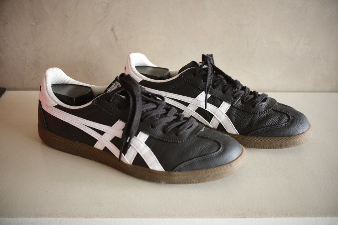 Onitsuka Tokuten (Category: Casual Shoes) located in Quezon City. Submitted by kevinstv3191 (Listing ID 1460180471, Image 2). Description: Onitsuka Tokuten Black/White/Gum Size 10US, 28cm, 44EU Bought January 2025 in Japan Used not more than 10x RFS: Decluttering Selling for 4,000php FIRM No trade, swap and low ball offers. Trade/Low Ball Offers will be ignored Pickup will be shouldered by the buyer. Meetup: Project 8 QC area, UST, San Beda..