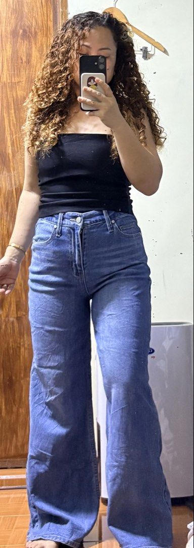OPAQUE CLIP Wide Leg Denim Jeans (Category: Jeans) located in Paete. Submitted by skydruemadison (Listing ID 1460276517, Image 2). Description: - OPAQUE CLIP wide leg jeans - Classic blue wash - High-waisted fit - Relaxed, wide leg silhouette - Super comfy and stylish - Versatile for casual or dressed-up looks - Button and zip closure - Front and back pockets - Easy to pair with any top.