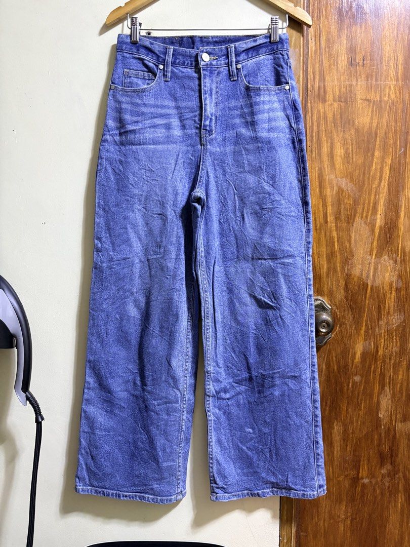 OPAQUE CLIP Wide Leg Denim Jeans (Category: Jeans) located in Paete. Submitted by skydruemadison (Listing ID 1460276517, Image 1). Description: - OPAQUE CLIP wide leg jeans - Classic blue wash - High-waisted fit - Relaxed, wide leg silhouette - Super comfy and stylish - Versatile for casual or dressed-up looks - Button and zip closure - Front and back pockets - Easy to pair with any top.