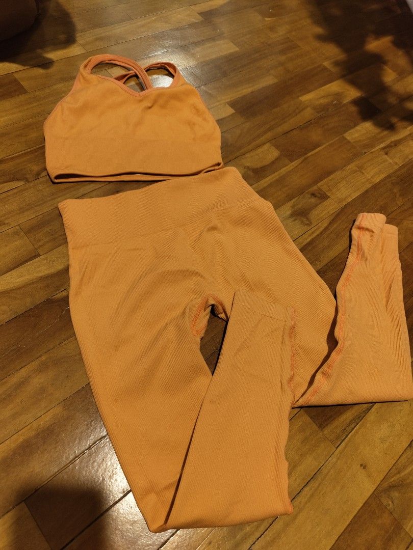 Orange Workout Set (Category: Activewear) located in Makati City. Submitted by kfcalderon926 (Listing ID 1460220270, Image 2). Description: color Orange , bra and leggingsWorkout Set both size medium (bra no pads) Rfs: decluttering MOP: BPI/Gcash/ Gotyme delivery: via Grab or Lalamove ONLY. sf c/o. buyer Location: Makati.