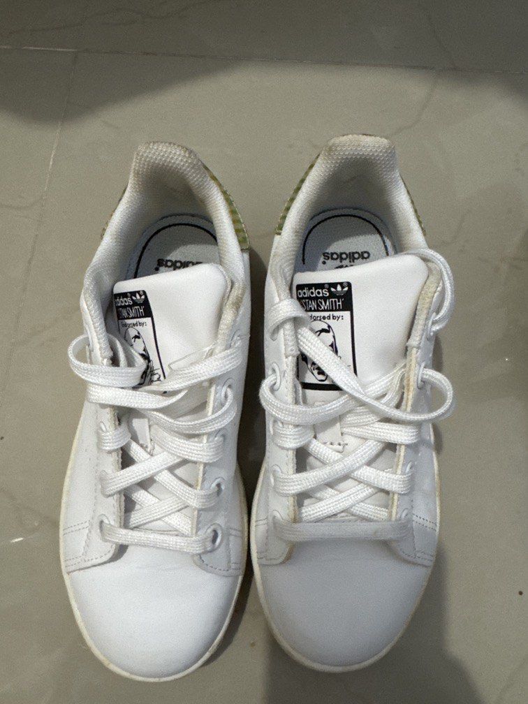Original Adidas Stan Smith (Category: Babies & Kids Fashion) located in Cavite. Submitted by anythingeverything20 (Listing ID 1460189533, Image 1). Description: .