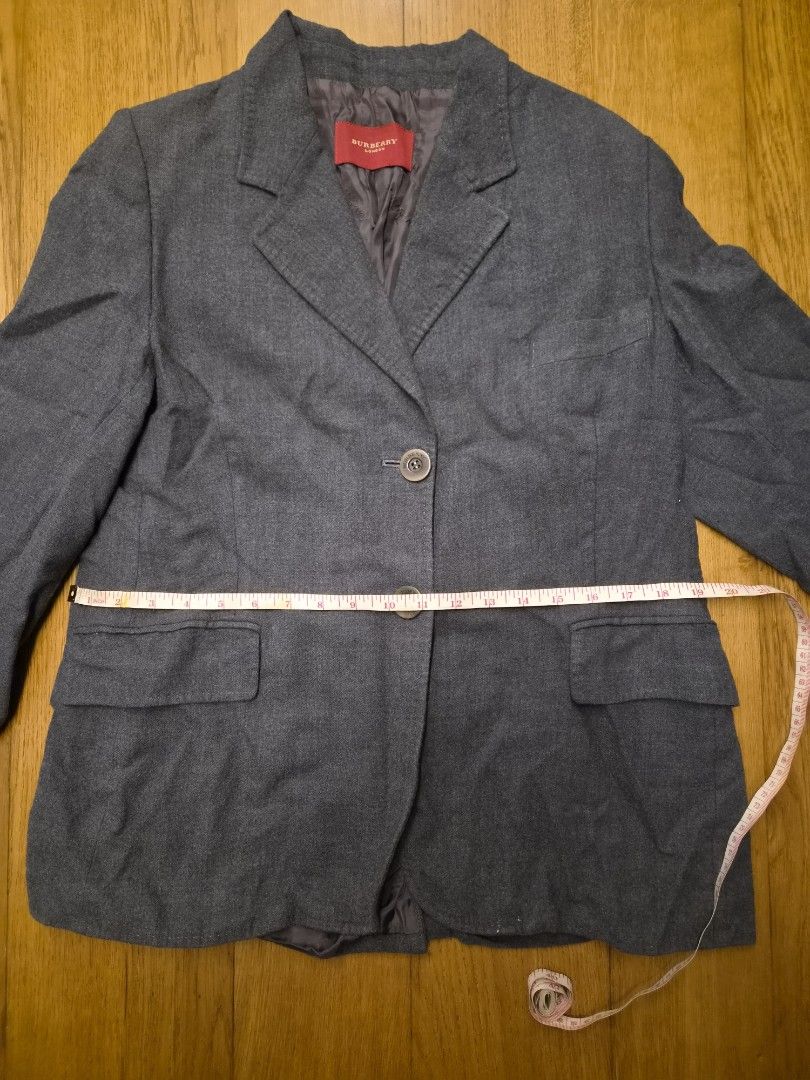 authentic burberry vintage red label 100% wool two-button grey oversized blazer (Category: Coats, Jackets and Outerwear) located in Quezon City. Submitted by eunzaay (Listing ID 1460293851, Image 3). Description: ♡ fits m-l (oversized fit) ♡ measurements: see measuring tape in photos for reference ♡ bought in spain thrift store, made in london ♡ rfs: just never used it lmao ♡ no flaws, like new, never been used ♡ feel free to haggle/nego! ✨ Authe