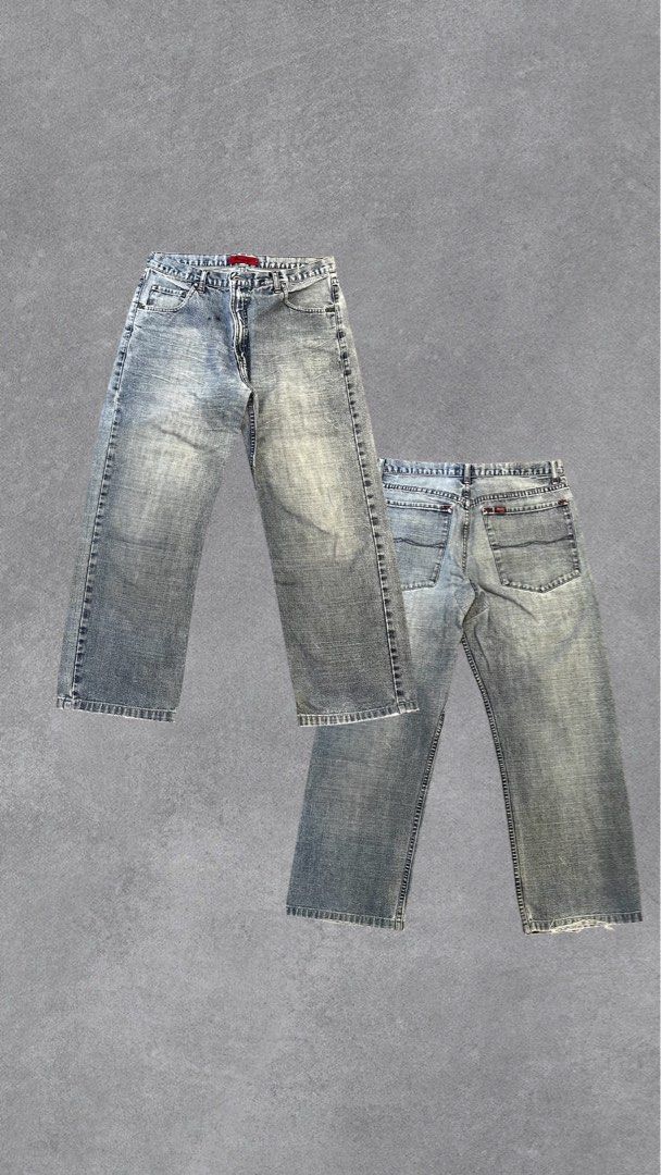 Overhaulesd 11 Denim Jeans (Category: Jeans) located in Antipolo. Submitted by flm.flrs (Listing ID 1460304096, Image 2). Description: - Brand: Overhauled 11 - Wash: Light wash denim - Fit: Classic straight leg - Closure: Button and zip - Features: Multiple pockets, frayed hem detail - Occasion: Great for casual wear.