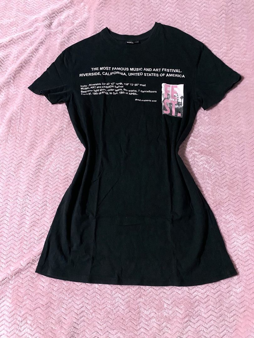 Oversize Dress Shirt (Category: Dresses) located in Manila. Submitted by diorellecoeur_xxx02 (Listing ID 1460302251, Image 1). Description: Can be oversized dress. Can fit up to Large.