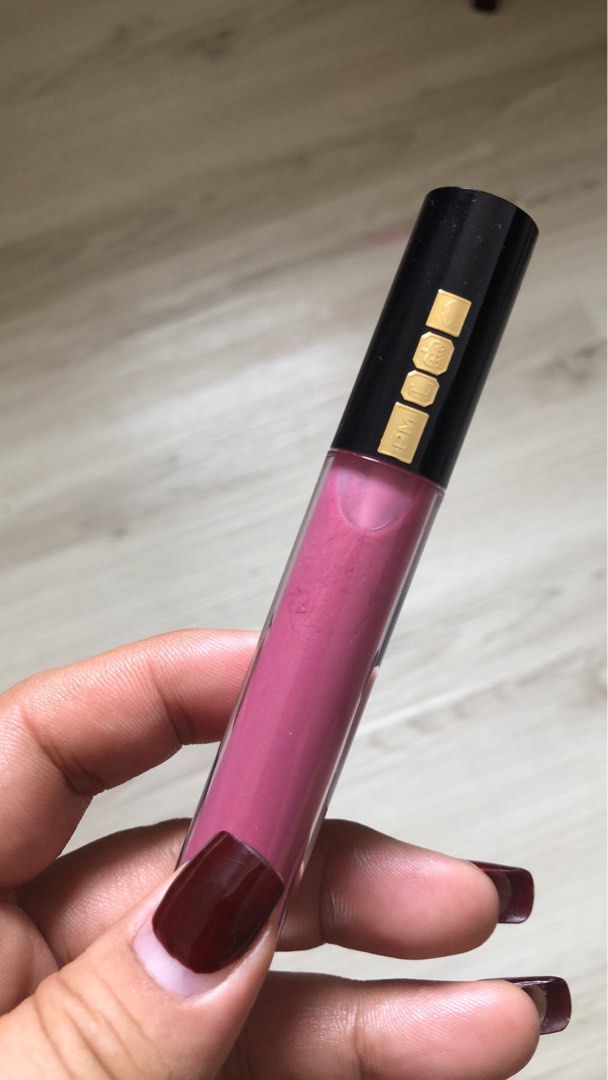 Pat McGrath Labs Lust Gloss (Category: Makeup) located in Cebu City. Submitted by justlovefashion (Listing ID 1460175811, Image 1). Description: -Condition: Like new (Swatched once) BRANDED Make-up : Path McGrath Labs 🎨 Shade: Lust “Secret Lover” Lip gloss -Sourced in US 🇺🇸 -Cheaper price compare to other online / retail stores -Sale Price : Php850 Updated SP‼️Php750 __________________________________________________ Pat McGrath Labs Lust Glos