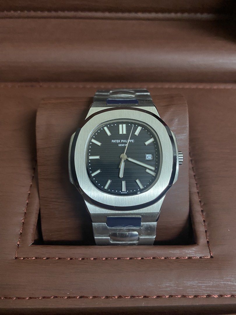 Patek Philippe Geneve Watch (Category: Luxury Watches) located in Quezon City. Submitted by traxor21 (Listing ID 1460249639, Image 2). Description: brandnew.