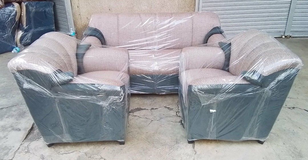 Patricia sofa Set with Glass Center table (Category: Chairs) located in Tayabas. Submitted by lovelyalcaraz (Listing ID 1460289275, Image 2). Description: .
