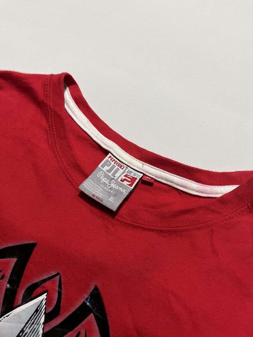 Pepe jeans (Category: Formal Shirts) located in Bislig. Submitted by samstreet-out (Listing ID 1460156411, Image 3). Description: Pepe jeans Good condition None issue 9.5 colorate Size xl on tag.