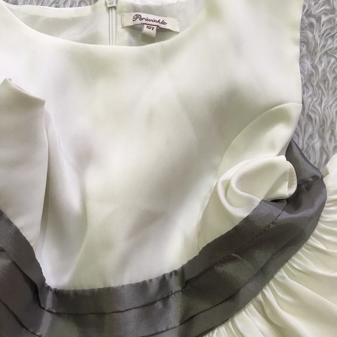 Periwinkle elegant dress 8-10y (Category: Babies & Kids Fashion) located in Mandaue City. Submitted by mayang07 (Listing ID 1460160215, Image 3). Description: .