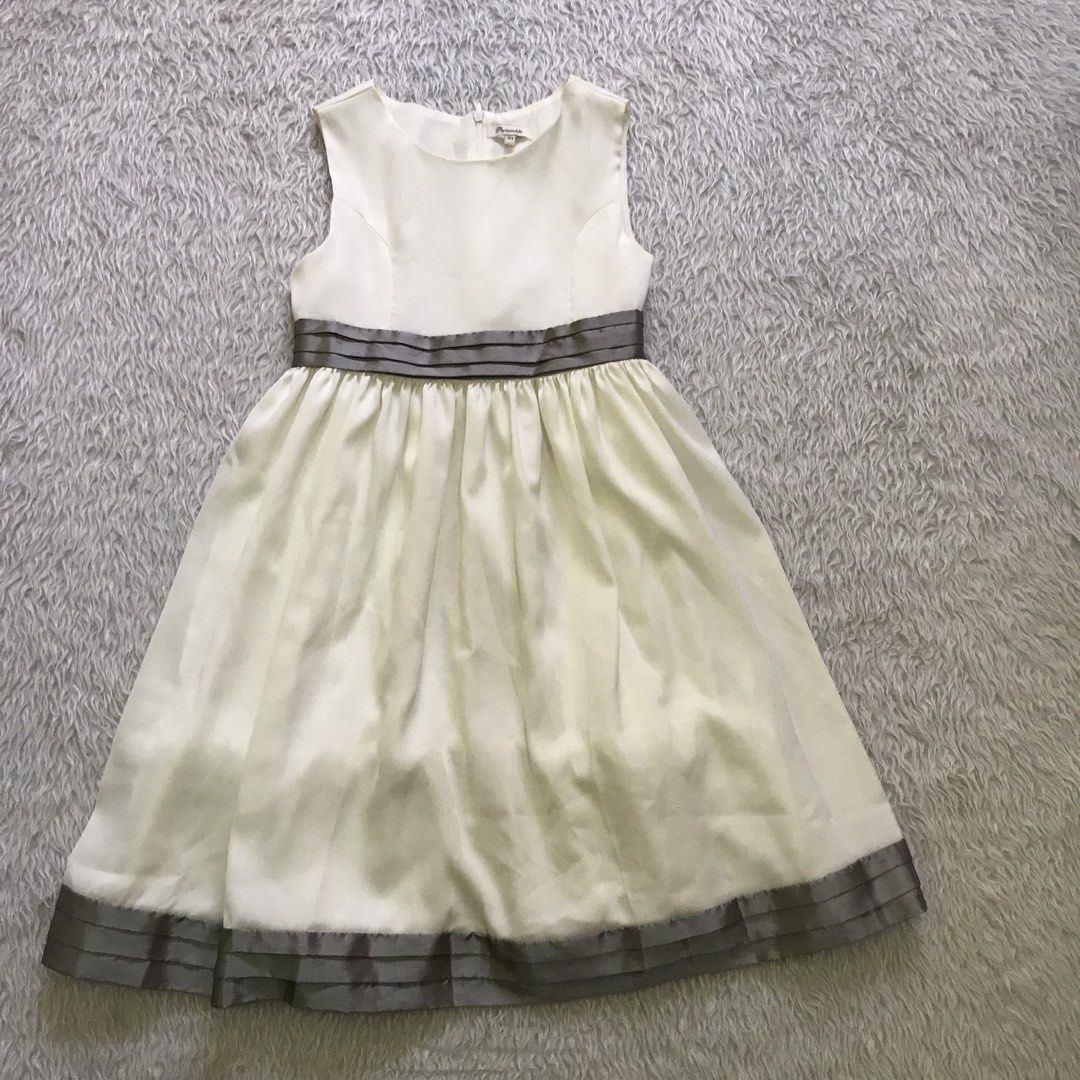 Periwinkle elegant dress 8-10y (Category: Babies & Kids Fashion) located in Mandaue City. Submitted by mayang07 (Listing ID 1460160215, Image 1). Description: .