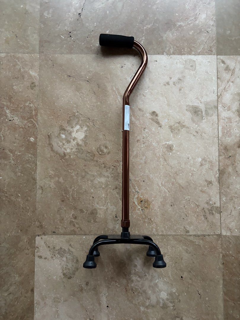 Persona Rose Gold Quad Cane (Category: Other Assistive Aids) located in Quezon City. Submitted by tidyup.lara (Listing ID 1460243526, Image 1). Description: Product details in photos Condition 9/10: good as new This item via Grab only.