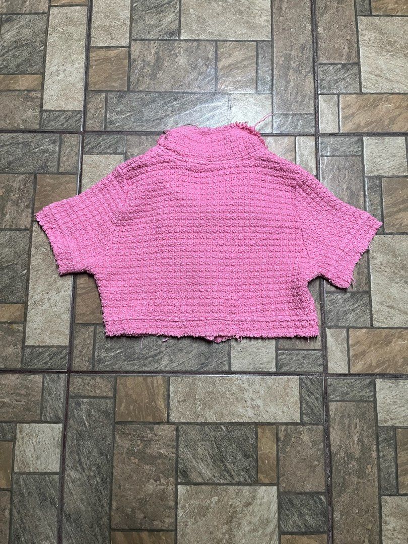 Pink Tweed Crop Top (Category: Others Tops) located in Makati City. Submitted by nichthings (Listing ID 1460137019, Image 2). Description: Size: XS-S 💸 MOP: GCash or Bank Transfer 📦 MOD: J&T / Lalamove 📍 Location: Palanan, Makati .