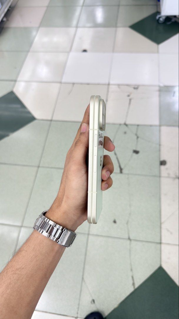 Pixel 10 Pro Fold 256gb Factory Unlocked US Version No issue (Category: Google Pixel) located in Manila. Submitted by carimgadgets (Listing ID 1460245972, Image 2). Description: .