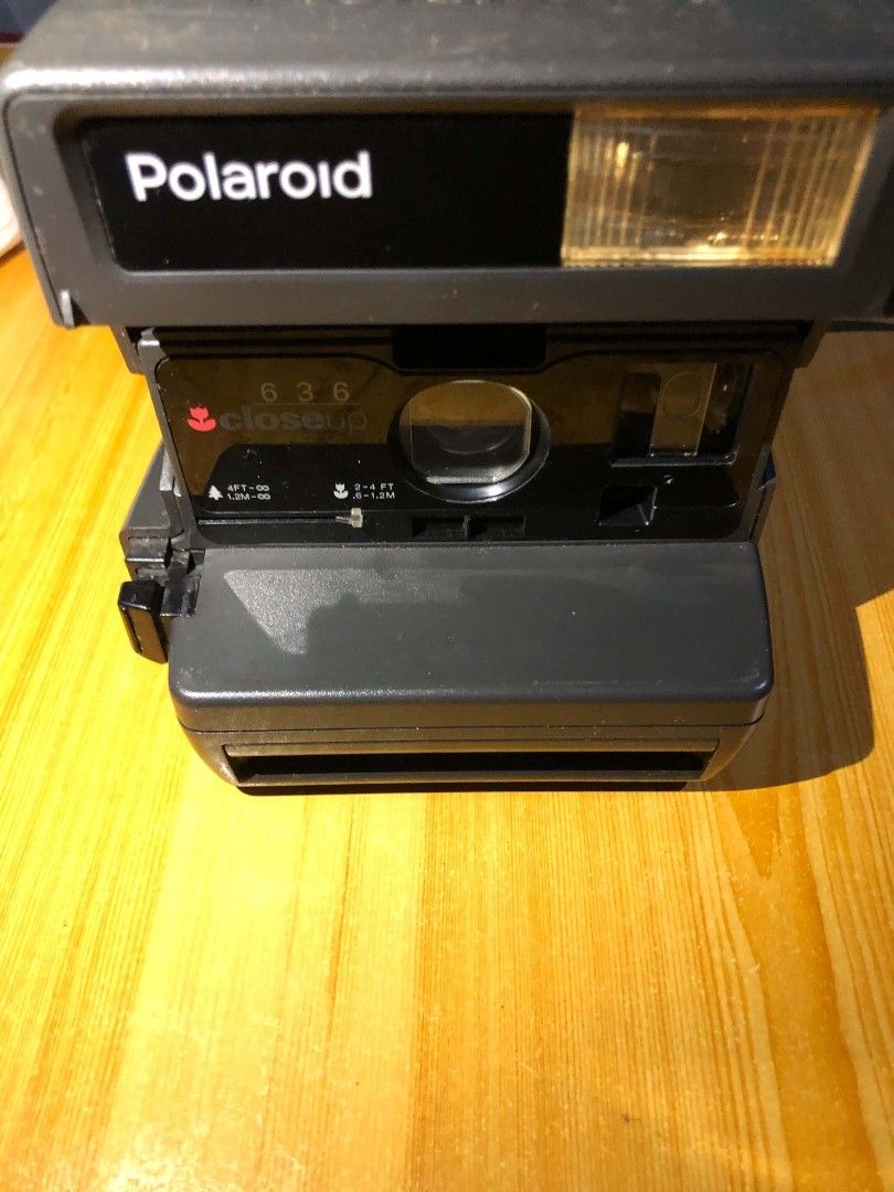 Polaroid 636 Close Up Instant Camera (Category: Cameras) located in Caloocan City. Submitted by depungok (Listing ID 1460119493, Image 2). Description: Capture memories instantly with this Polaroid 636 Close Up camera! Features built-in flash and easy focus for great shots from 2ft to infinity. Perfect for quick, fun photos..