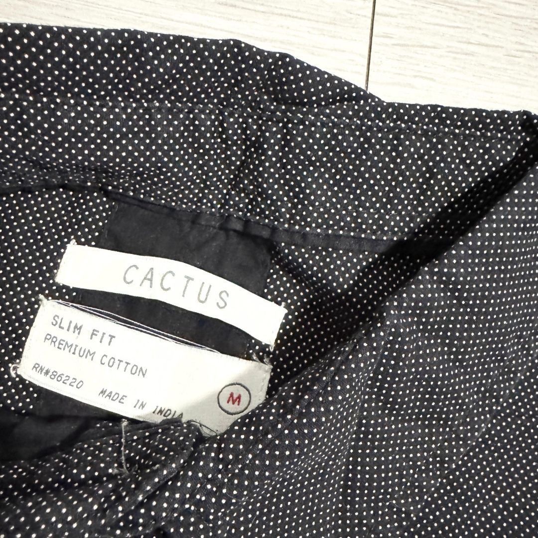 Polka Dots Button Down Long Sleeves Polo (Category: Formal Shirts) located in Manila. Submitted by destashedmnl (Listing ID 1460173501, Image 2). Description: 💫 FREE SHIPPING WITHIN METRO MANILA 💫 (₱500 & up worth of purchase via J&T) ✨ Size: M-L ✨ Measurement: W- 20" L- 28" 🩶 Message me for more info/photos. 😊 🩶 MOP: BDO/BPI/GCASH/GOTYME 🩶 MOD: -Lalamove (Same Day Delivery: Metro Manila and nearby provinces) -J&T ; starts at ₱50 sf (Metro 