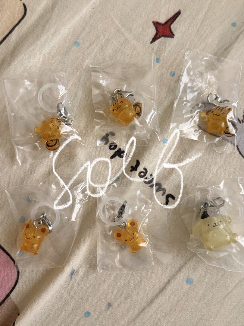 Pompompurin Gashapon (Category: Designer & Blind Box Toys) located in Meycauayan. Submitted by solfi (Listing ID 1460115661, Image 1). Description: wts lfb fs pompom gacha selling for 190 ea + sf! 2x scone 3x bagel 1x pom w/ muffin (prio getting with one scone and bagel) rfs: dupes >< can also trade to pompom a$s / macaroon pls !!! loc: meycauayan, bulacan mod: sdd / j&t.