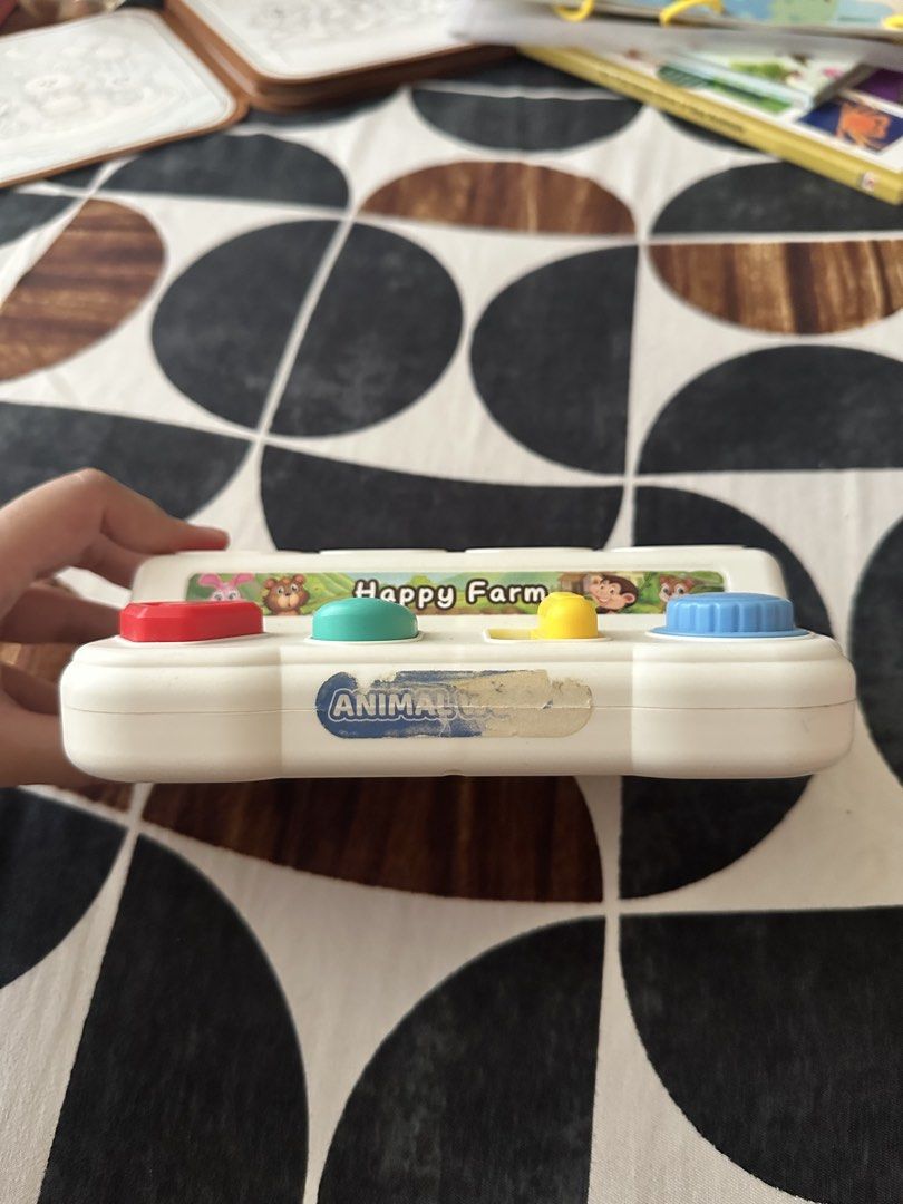 Pop Up Toy for Kids (Category: Infant Playtime) located in Makati City. Submitted by jannst (Listing ID 1460131344, Image 3). Description: .