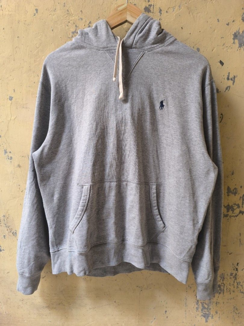 POPOVER HOOD-LONG SLEEVE-KNIT (Category: Coats, Jackets and Outerwear) located in Cotabato. Submitted by sentimentalgoodz (Listing ID 1460145967, Image 1). Description: POPOVER HOOD-LONG SLEEVE-KNIT 9/10 CONDITION 23X25 NO MAJOR FLAWS AUTHENTIC.